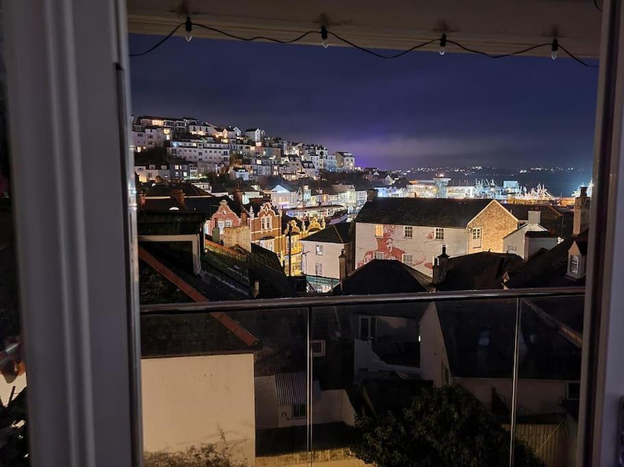 Stunning Penthouse Views To Harbour With Parking. Apartamento Brixham Exterior foto