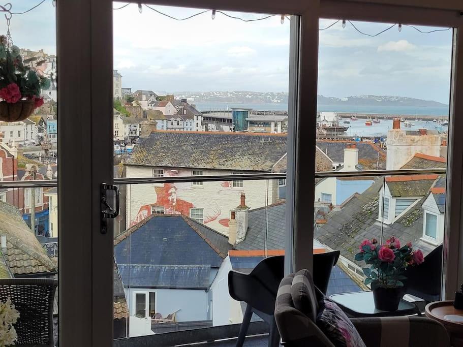 Stunning Penthouse Views To Harbour With Parking. Apartamento Brixham Exterior foto