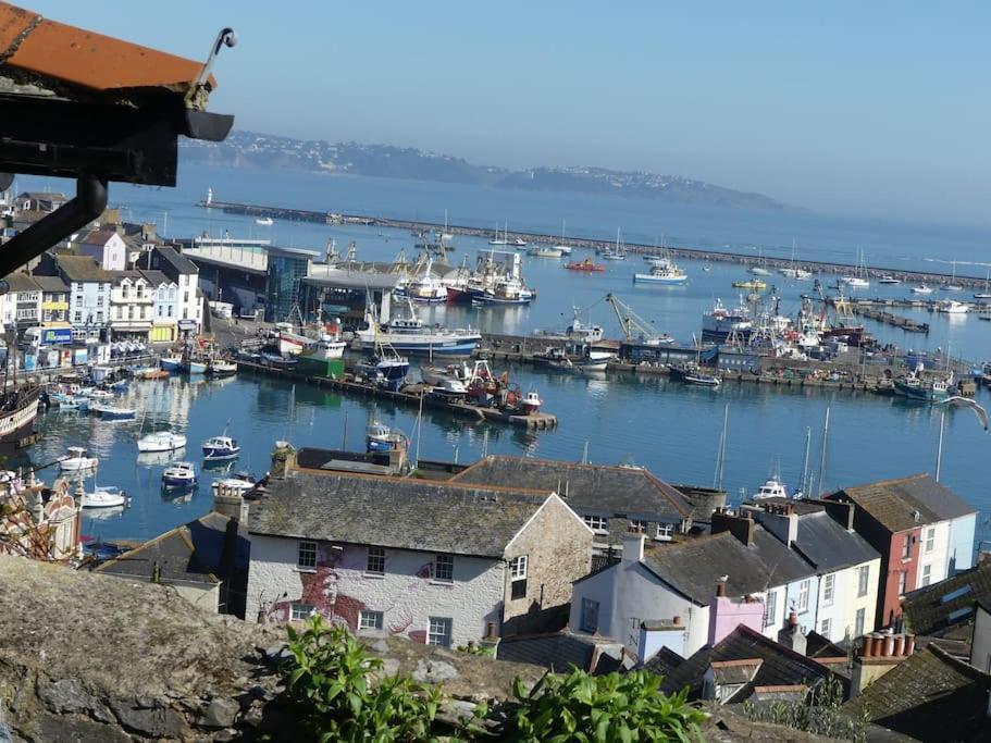 Stunning Penthouse Views To Harbour With Parking. Apartamento Brixham Exterior foto