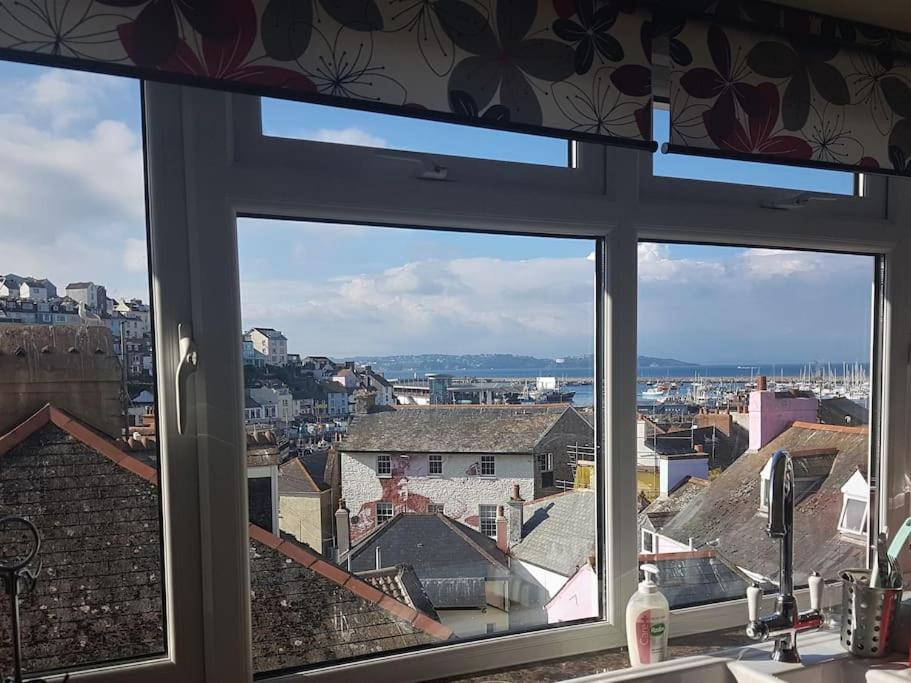 Stunning Penthouse Views To Harbour With Parking. Apartamento Brixham Exterior foto