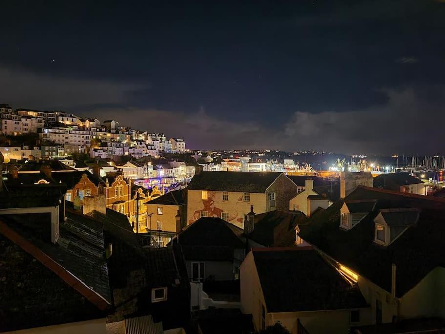 Stunning Penthouse Views To Harbour With Parking. Apartamento Brixham Exterior foto