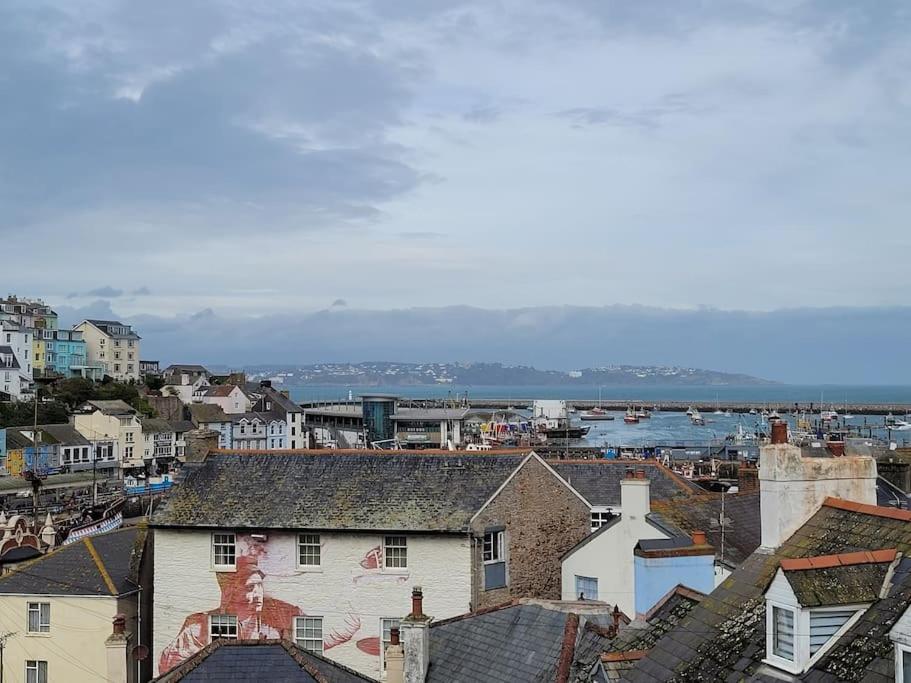 Stunning Penthouse Views To Harbour With Parking. Apartamento Brixham Exterior foto