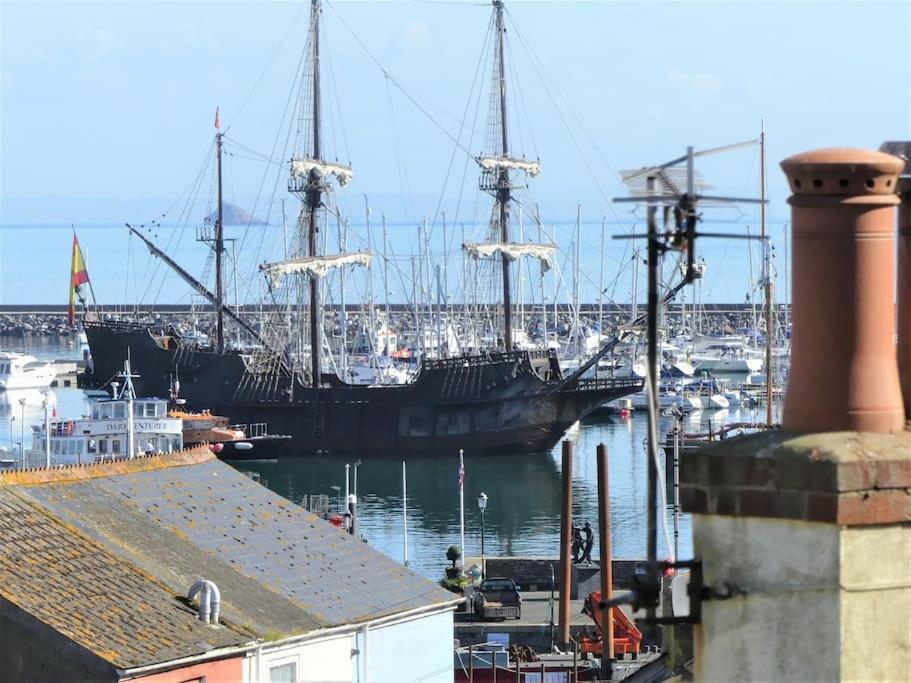 Stunning Penthouse Views To Harbour With Parking. Apartamento Brixham Exterior foto