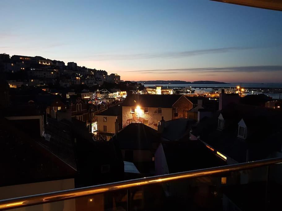 Stunning Penthouse Views To Harbour With Parking. Apartamento Brixham Exterior foto