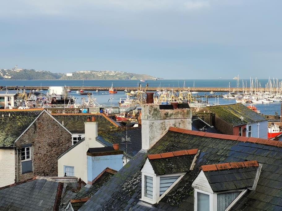 Stunning Penthouse Views To Harbour With Parking. Apartamento Brixham Exterior foto